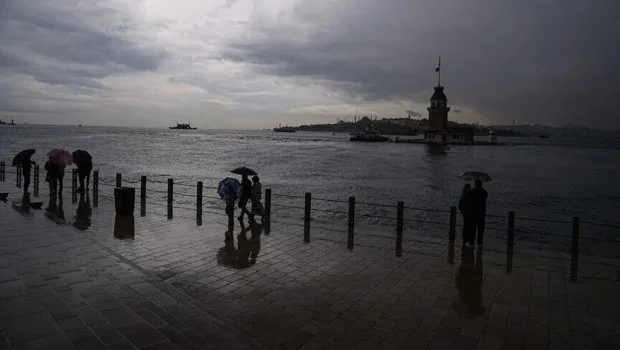 gök gürültülü sağanak