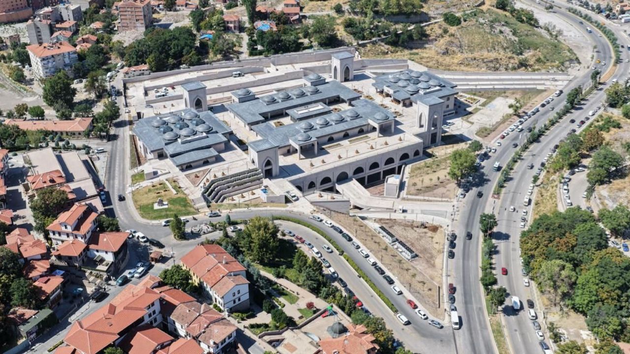 Ulus Dolmuş Durakları