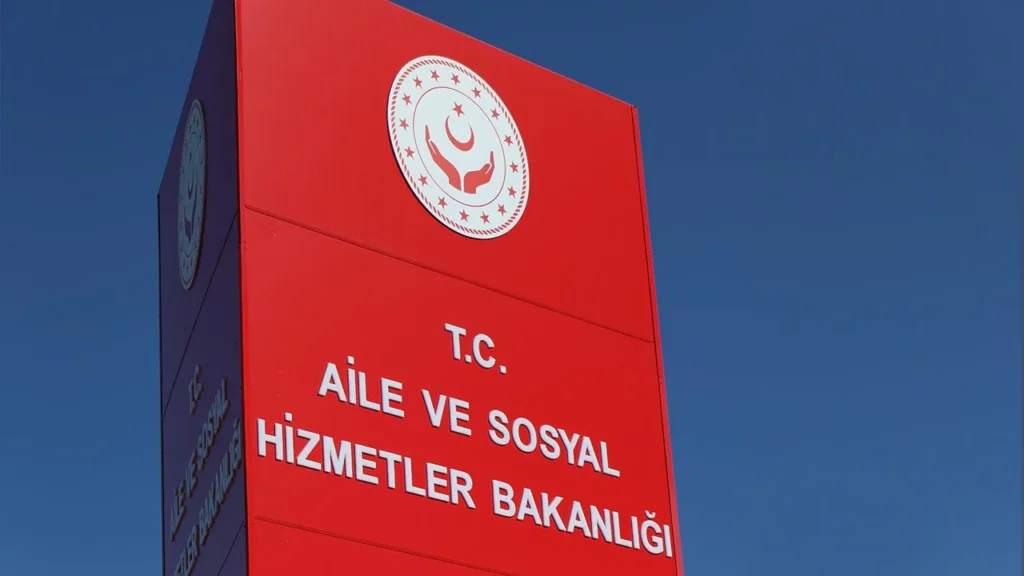 Aile ve Sosyal Hizmetler Bakanlığından ailelere ücretsiz danışmanlık desteği