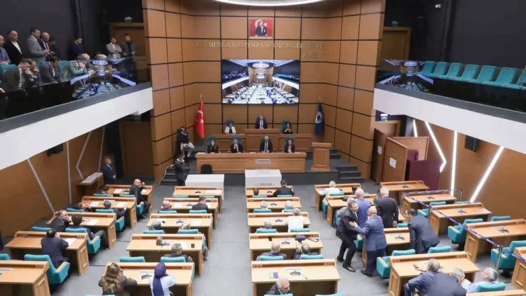 Üsküdar’da Seçim Krizi: Mahkeme Yürütmeyi Durdurdu