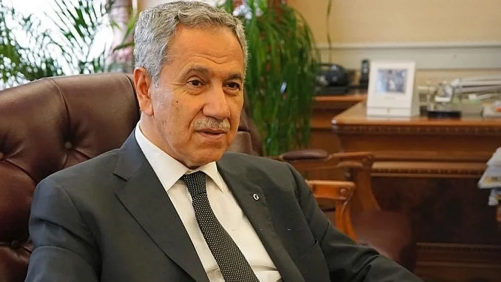 Bülent Arınç’a hem AK Parti’den hem Beştepe’den sert tepki: ‘Birkaç şuursuzdan başka…’