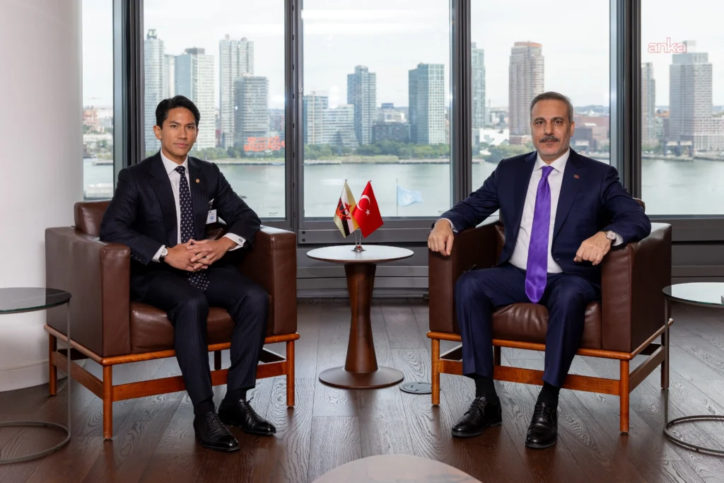 Hakan Fidan, Brunei Dışişleri Bakanı Abdul Mateen ile görüştü