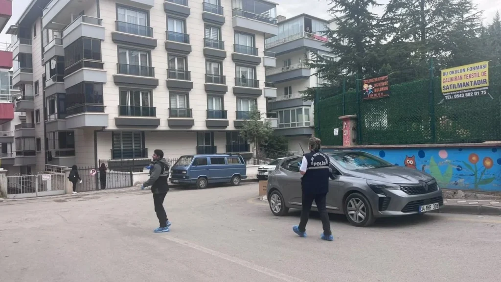 Boşanma aşamasındaki eşi tarafından bıçaklanmıştı, hayatını kaybetti!