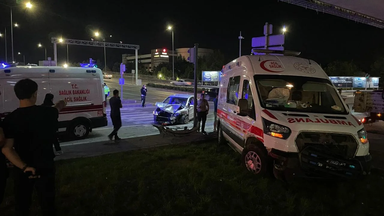 ambulans çarpışı